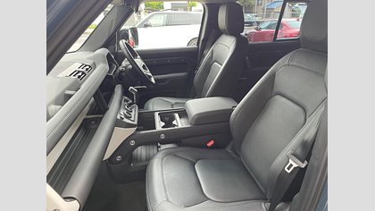 Defender 110 4