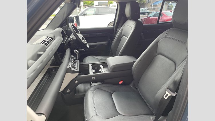 2024 認定中古車 Land Rover Defender 110 タスマンブルー D300 AWD（AT） カウンティEXT-P CURATED FOR JAPAN