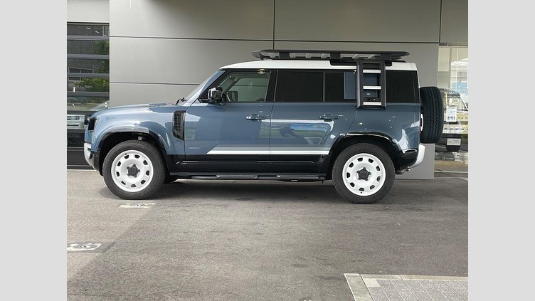 2024 認定中古車 Land Rover Defender 110 タスマンブルー D300 AWD（AT） カウンティEXT-P CURATED FOR JAPAN