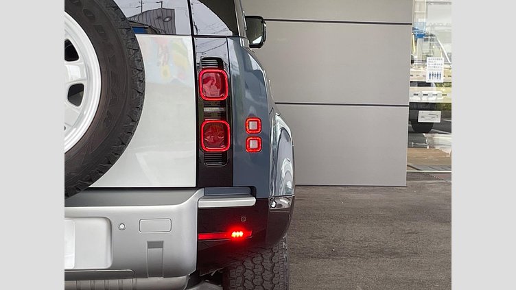 2024 認定中古車 Land Rover Defender 110 タスマンブルー D300 AWD（AT） カウンティEXT-P CURATED FOR JAPAN