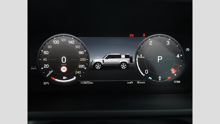 2025 認定中古車 Land Rover Defender 110 フジホワイト D350 ディーゼルマイルドハイブリッド X-Dynamic SE