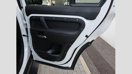 Defender 110 72