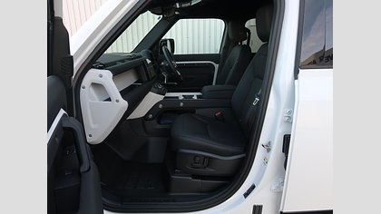 Defender 110 79