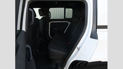 Defender 110 47