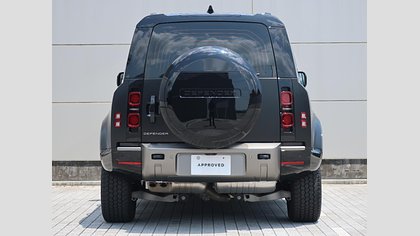 Defender 110 83