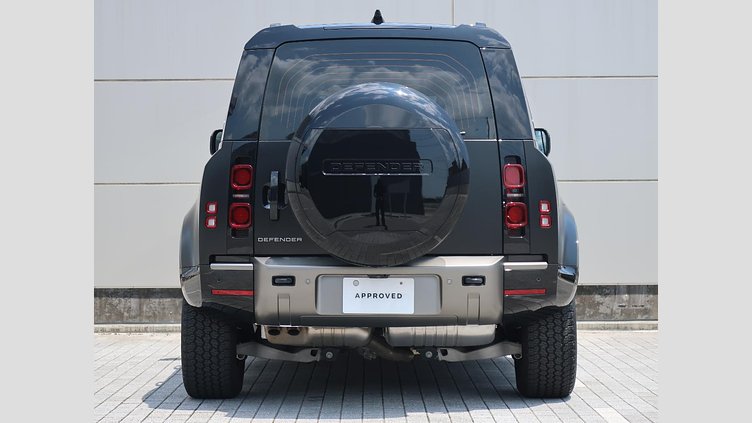 2024 認定中古車 Land Rover Defender 110 サントリーニブラック D300 AWD（AT） X-DYNAMIC HSE