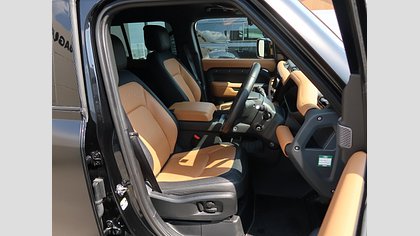 Defender 110 11