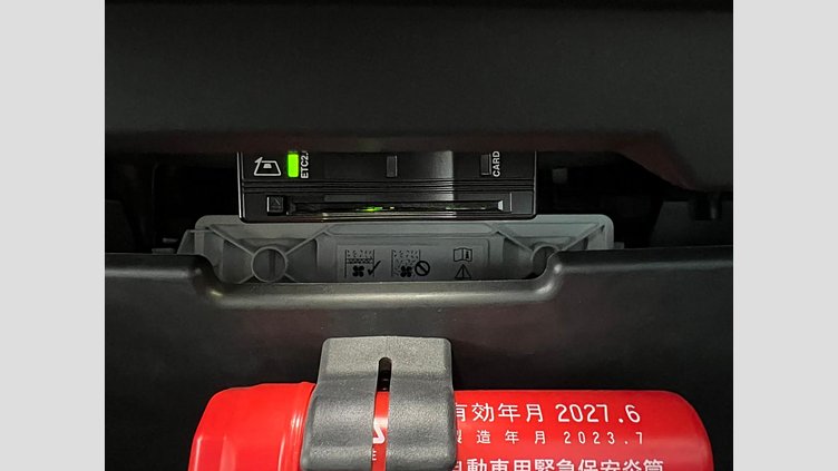 2023 認定中古車 Land Rover Defender 110 サントリーニブラック P300 AWD（AT） XS EDITION