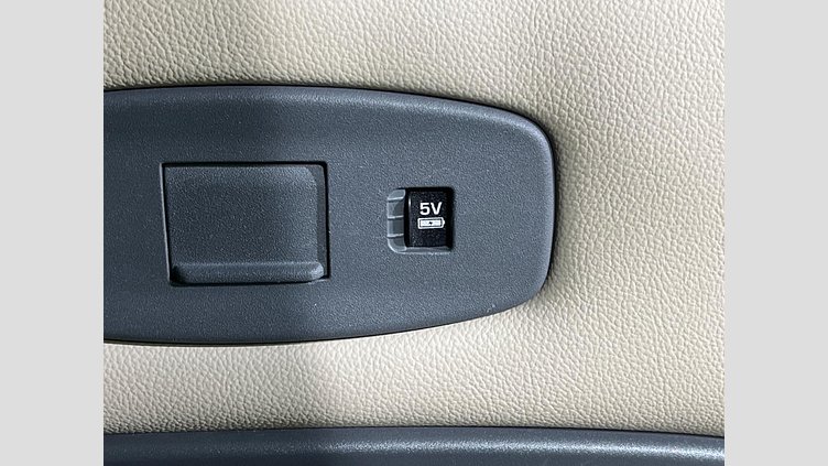 2021 認定中古車 Land Rover Defender 110 サントリーニブラック D300 AWD（AT） S