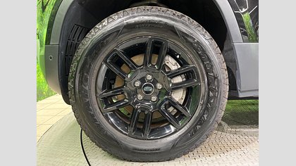Defender 110 8