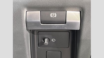Defender 110 54