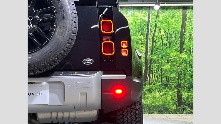 2021 認定中古車 Land Rover Defender 110 サントリーニブラック D300 AWD（AT） S
