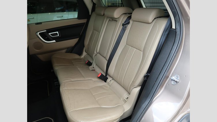 2017 認定中古車 Land Rover Discovery Sport Kaikoura Stone 2.0 litre Si4 Petrol HSE