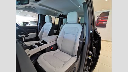 Defender 110 2