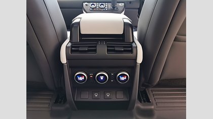 Defender 110 19