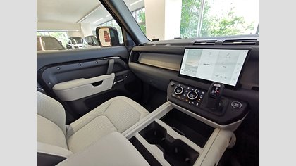 Defender 110 33