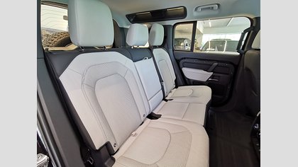 Defender 110 4