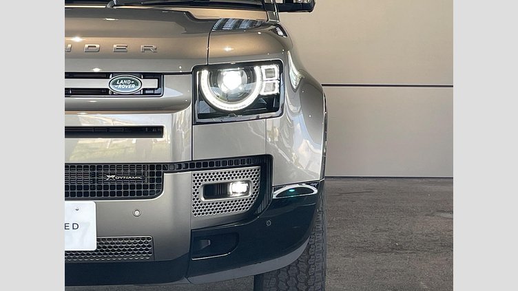 2023 認定中古車 Land Rover Defender 110 シリコンシルバー D300 AWD（AT） X-DYNAMIC HSE