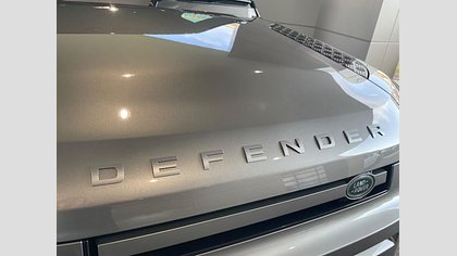 Defender 110 67