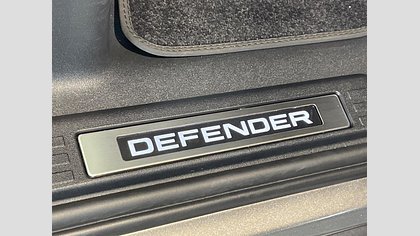 Defender 110 68