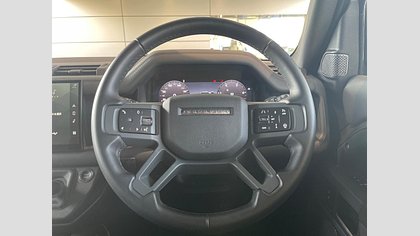 Defender 110 31