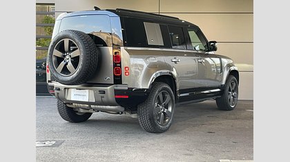 Defender 110 62