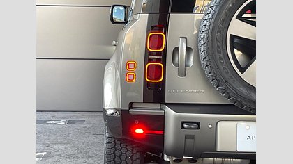 Defender 110 65