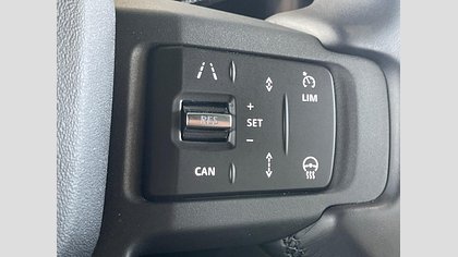 Defender 110 33