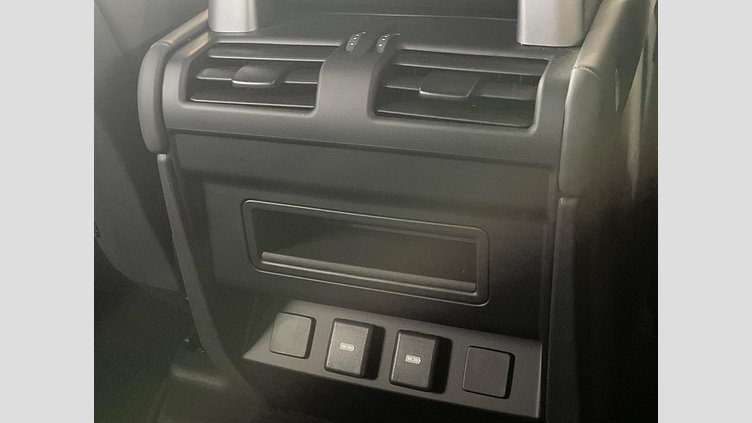 2023 認定中古車 Land Rover Defender 110 シリコンシルバー D300 AWD（AT） X-DYNAMIC HSE