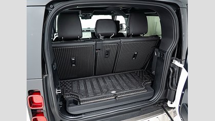 Defender 90 9
