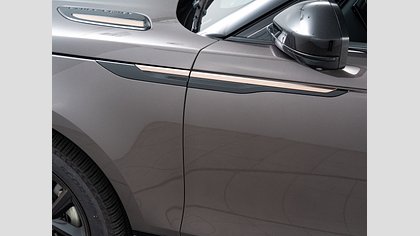 Range Rover Velar 16