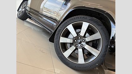 Defender 110 8