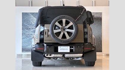 Defender 110 7