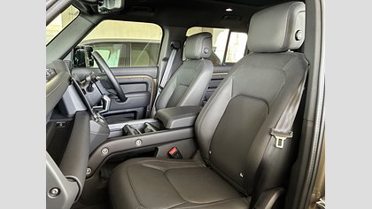 Defender 110 4
