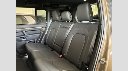 Defender 110 5