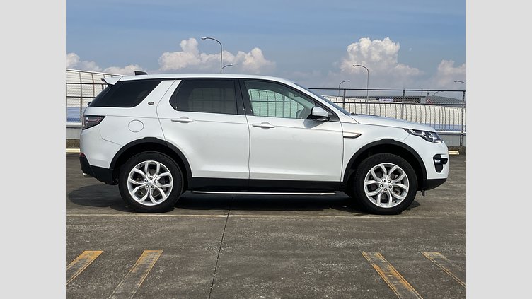 2017 認定中古車 Land Rover Discovery Sport ユーロンホワイト(メタリック) 2.0 litre Si4 Petrol HSE
