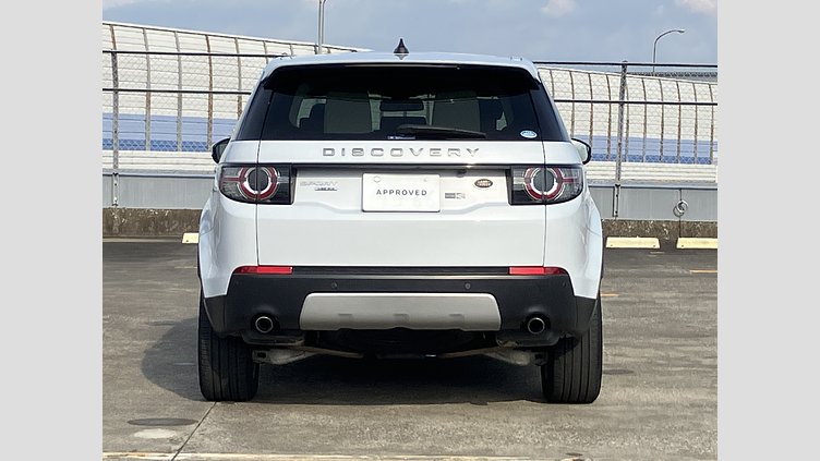 2017 認定中古車 Land Rover Discovery Sport ユーロンホワイト(メタリック) 2.0 litre Si4 Petrol HSE