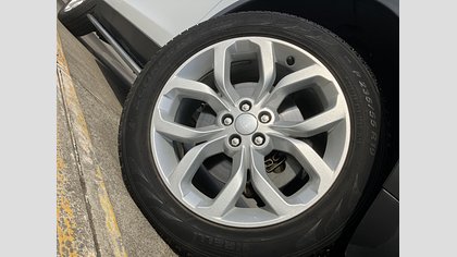Discovery Sport 8