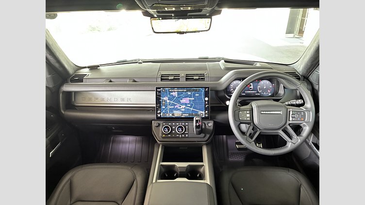 2025 認定中古車 Land Rover Defender 130 サントリーニブラック D350 ディーゼルマイルドハイブリッド X