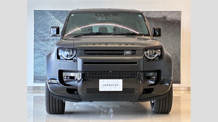 2025 認定中古車 Land Rover Defender 130 サントリーニブラック D350 ディーゼルマイルドハイブリッド X
