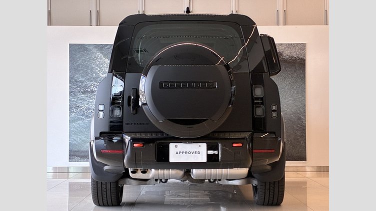 2025 認定中古車 Land Rover Defender 130 サントリーニブラック D350 ディーゼルマイルドハイブリッド X