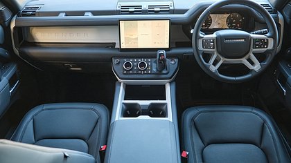 Defender 110 12