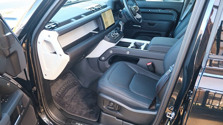 2025 Approved Land Rover Defender 110 Santorini Black 110 D300 X-Dynamic SE