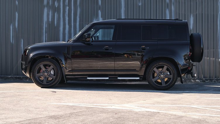 2025 Approved Land Rover Defender 110 Santorini Black 110 D300 X-Dynamic SE