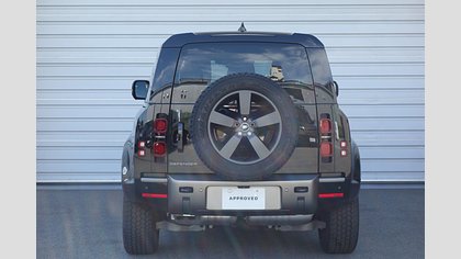 Defender 90 6