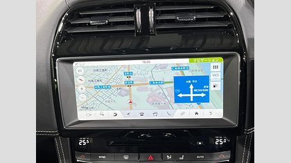 F-Pace 43