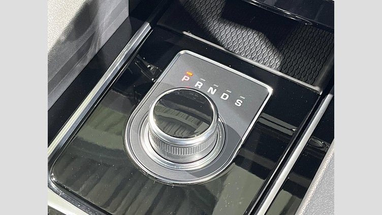 2019 認定中古車 Jaguar F-Pace Yulong White 3.0 litre V6 Supercharged Petrol S