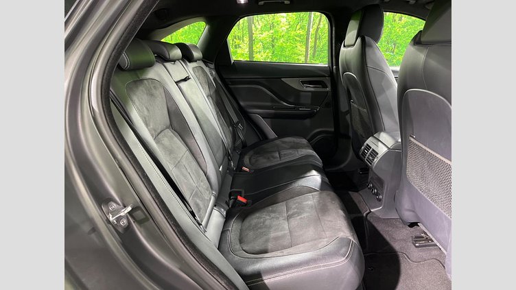 2019 認定中古車 Jaguar F-Pace Yulong White 3.0 litre V6 Supercharged Petrol S