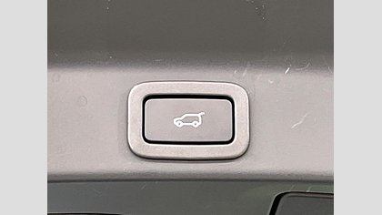 F-Pace 16