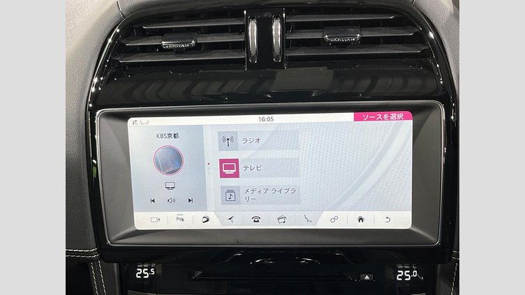 2019 認定中古車 Jaguar F-Pace Yulong White 3.0 litre V6 Supercharged Petrol S